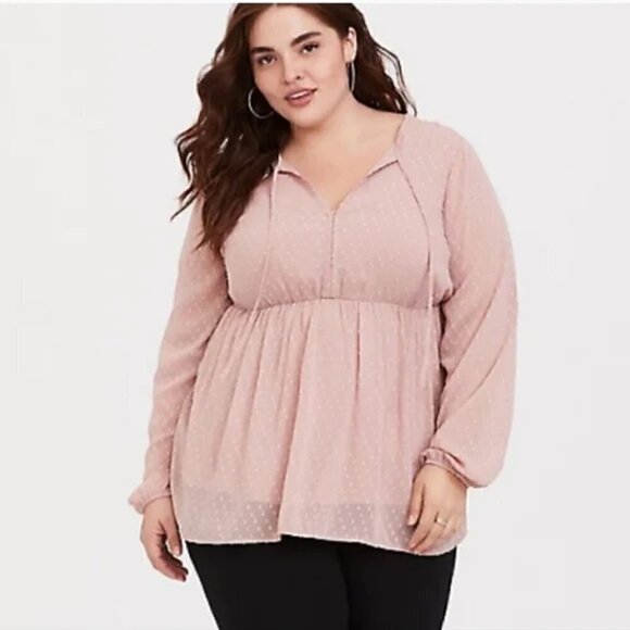 Torrid Clip Dot Tie Babydoll Peplum Blouse Top in Blush Pink, Size 2X‎ - Picture 2 of 9
